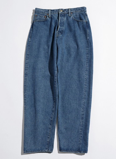 LOOSE TAPERED JEANS