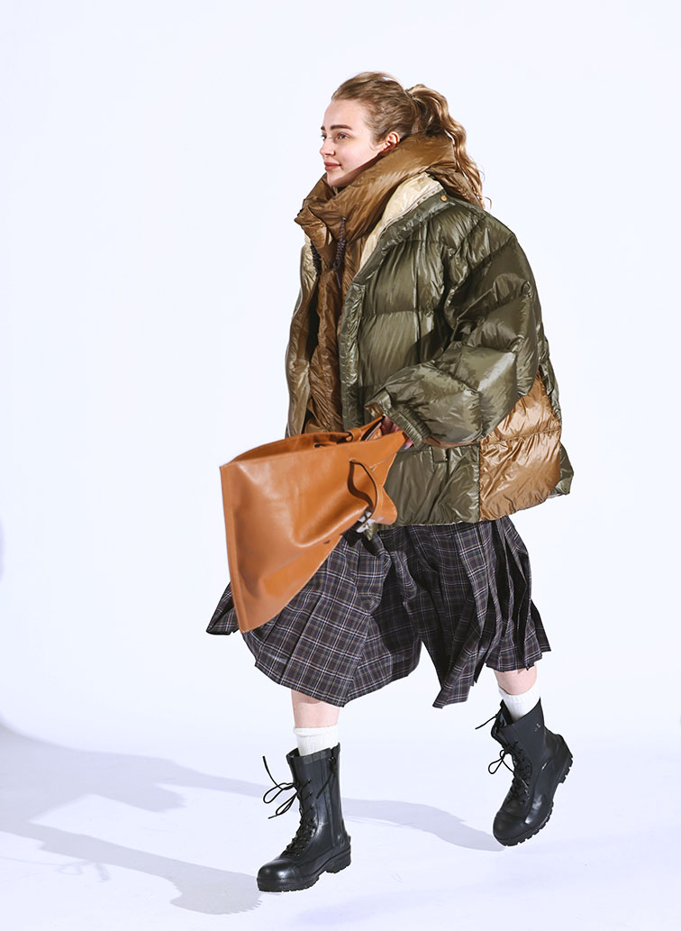 NANGA multilayerring down vest blouson 詳細画像 Beige 6