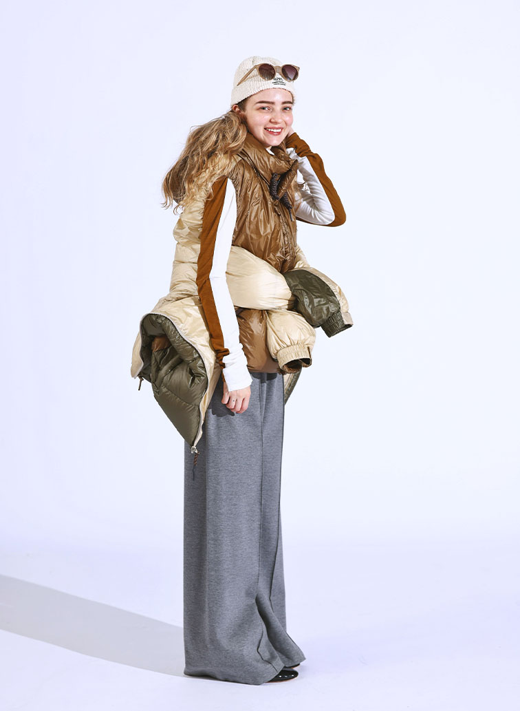 NANGA multilayerring down vest blouson 詳細画像 Beige 8