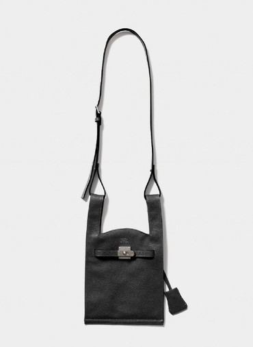 market shoulder bag in shrink leather