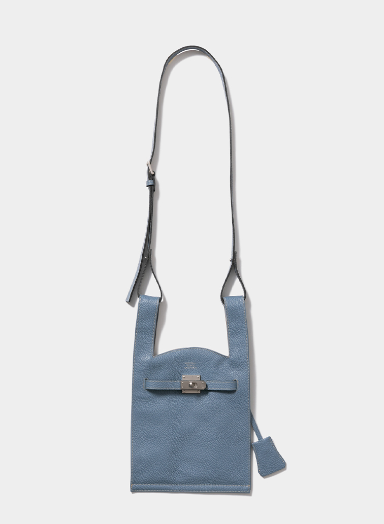 market shoulder bag in shrink leather 詳細画像 Blue 1