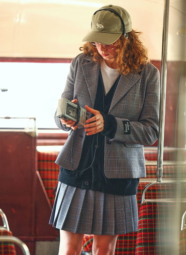 TEXTURED WOOL ARGYLE CARDIGAN 詳細画像 Black 9