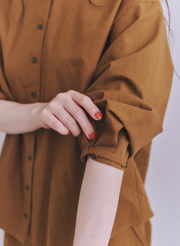 High Density Twill セーラーピンタックブラウス 詳細画像 Camel 5