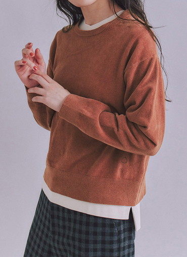 【ウォッシャブル】Creamy Cotton 玉ねぎ刺繍クルーネックニット