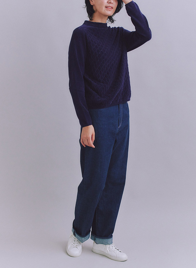 【ウォッシャブル】Creamy Cotton 木の葉柄ボトルネックニット 詳細画像 Navy 4
