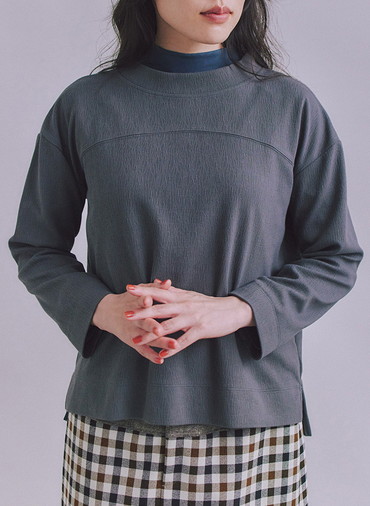 Crepe Double Face Knit 切替えボトルネックプルオーバー