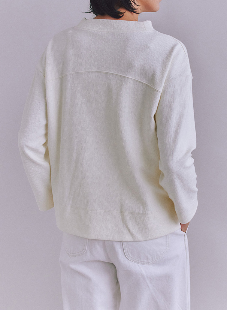 Crepe Double Face Knit 切替えボトルネックプルオーバー 詳細画像 White 3