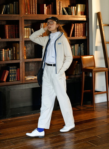 Sporty Knit Hoodie 詳細画像 Ivory 5