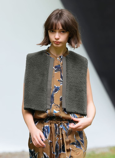 POODLE FUR SHORT GILET
