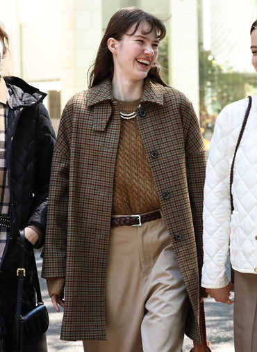 マールトンボタンスルー 詳細画像 Brown 2