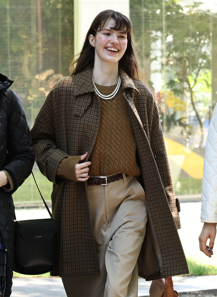 マールトンボタンスルー 詳細画像 Brown 1