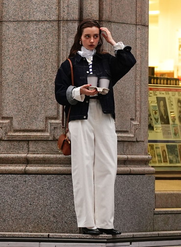 ONE  FOWARD PLEATS CHINO TROUSERS 詳細画像 White 3