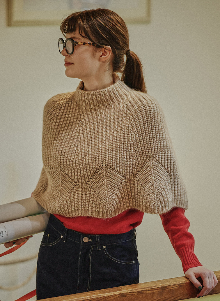 Cotton Alpaca 木の葉柄ニットケープ 詳細画像 Beige 1