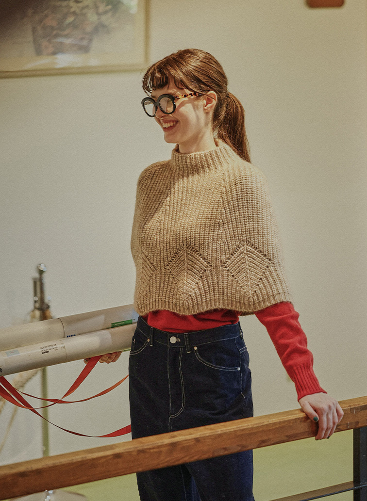 Cotton Alpaca 木の葉柄ニットケープ 詳細画像 Beige 5