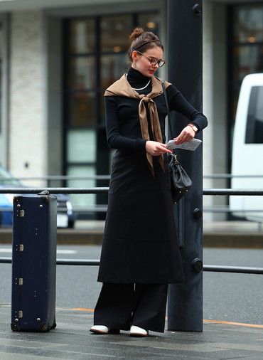 エッセンシャル・スカーフ 詳細画像 Brown 2