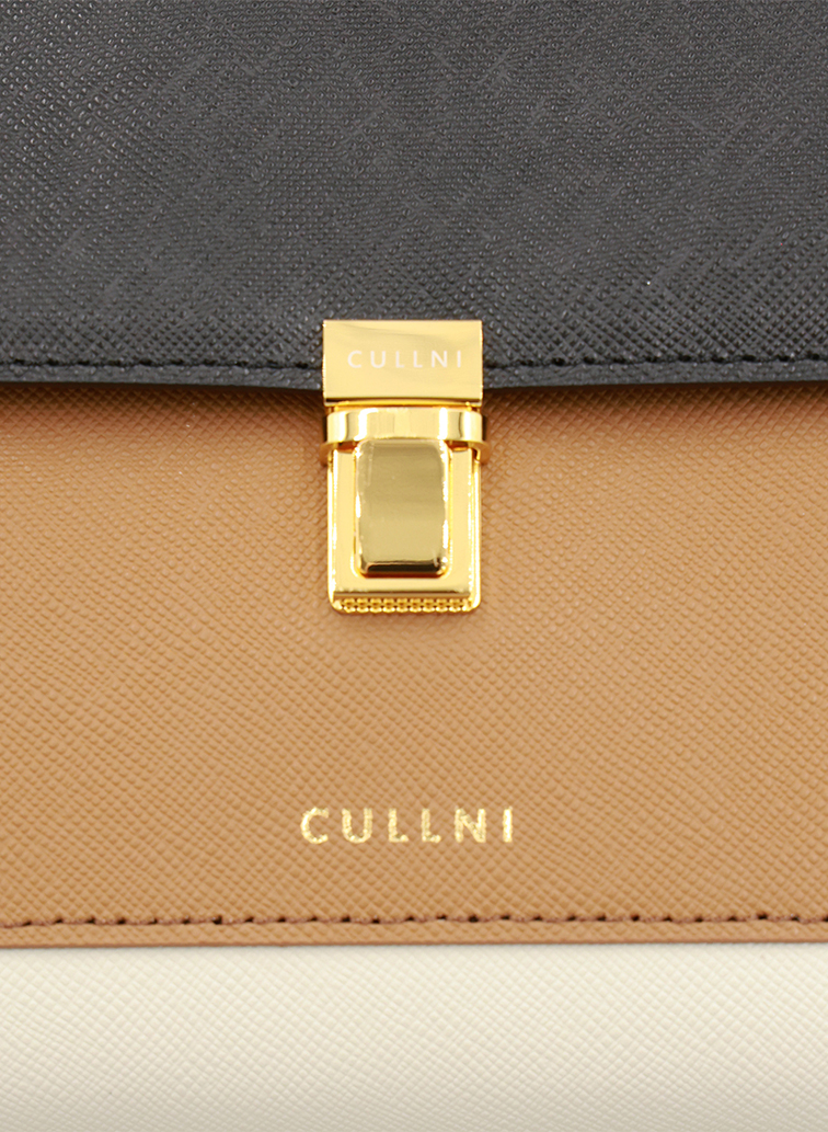 Clasp lock Leather Pocket Hand Bag 詳細画像 Ecru 2