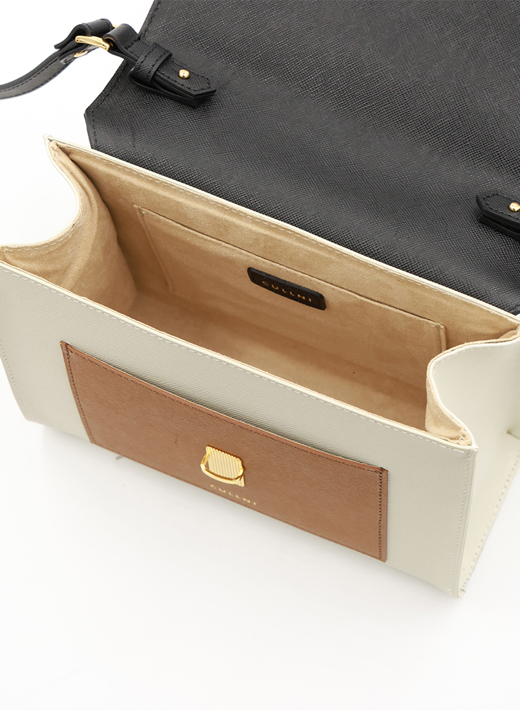 Clasp lock Leather Pocket Hand Bag 詳細画像 Ecru 6