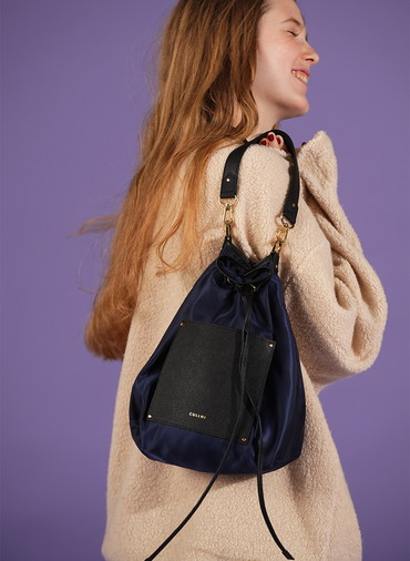 Leather Pocket High Count Taffeta Drawstring Bag 詳細画像 Grey 3