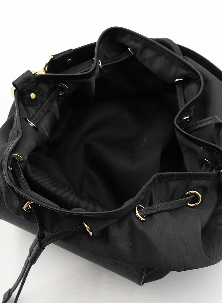 Leather Pocket High Count Taffeta Drawstring Bag 詳細画像 Black 3