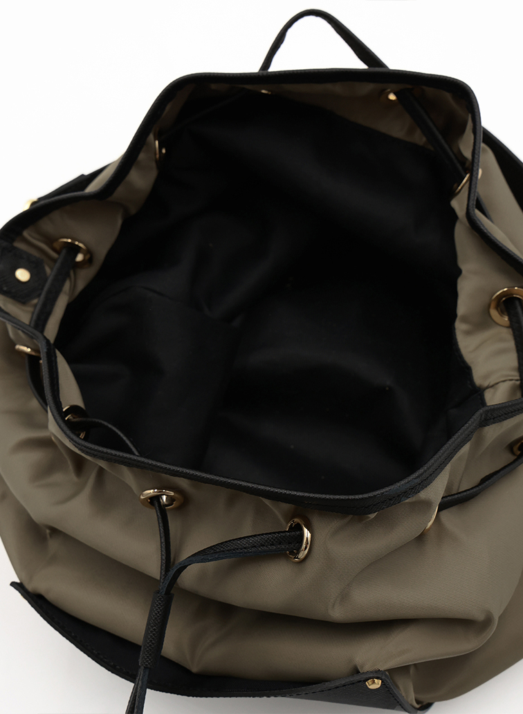 Leather Pocket High Count Taffeta Drawstring Bag 詳細画像 Grey 3