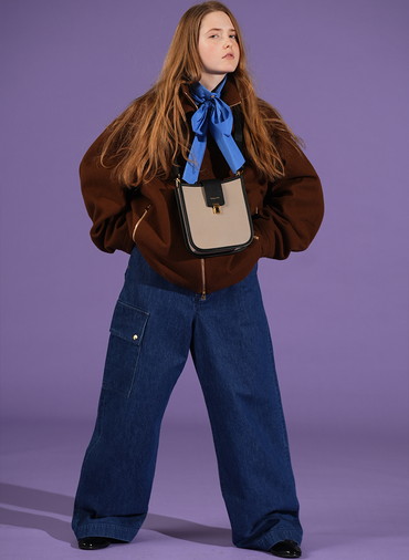 Clasp lock Leather Mini Shoulder Bag 詳細画像 Ecru 5