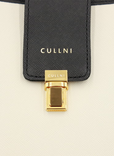 Clasp lock Leather Mini Shoulder Bag 詳細画像 Ecru 3