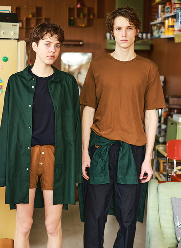 Botanically coloured soft cotton loose fit t-shirt 詳細画像 Brown 5