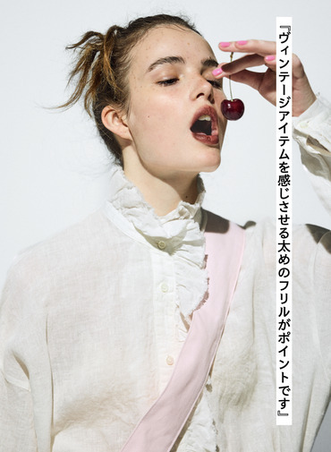 journal standard luxe × CLUÉL リネンフリルブラウス