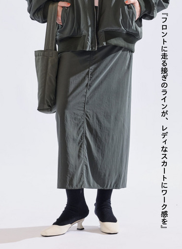 ストレートスカート / FIBRIL NYLON SATIN STRAIGHT SKIRT 詳細画像 Khaki 8