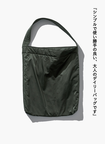 フィブリルナイロンバッグ（ミディアム） / FIBRIL NYLON SATIN SMALL N BAG