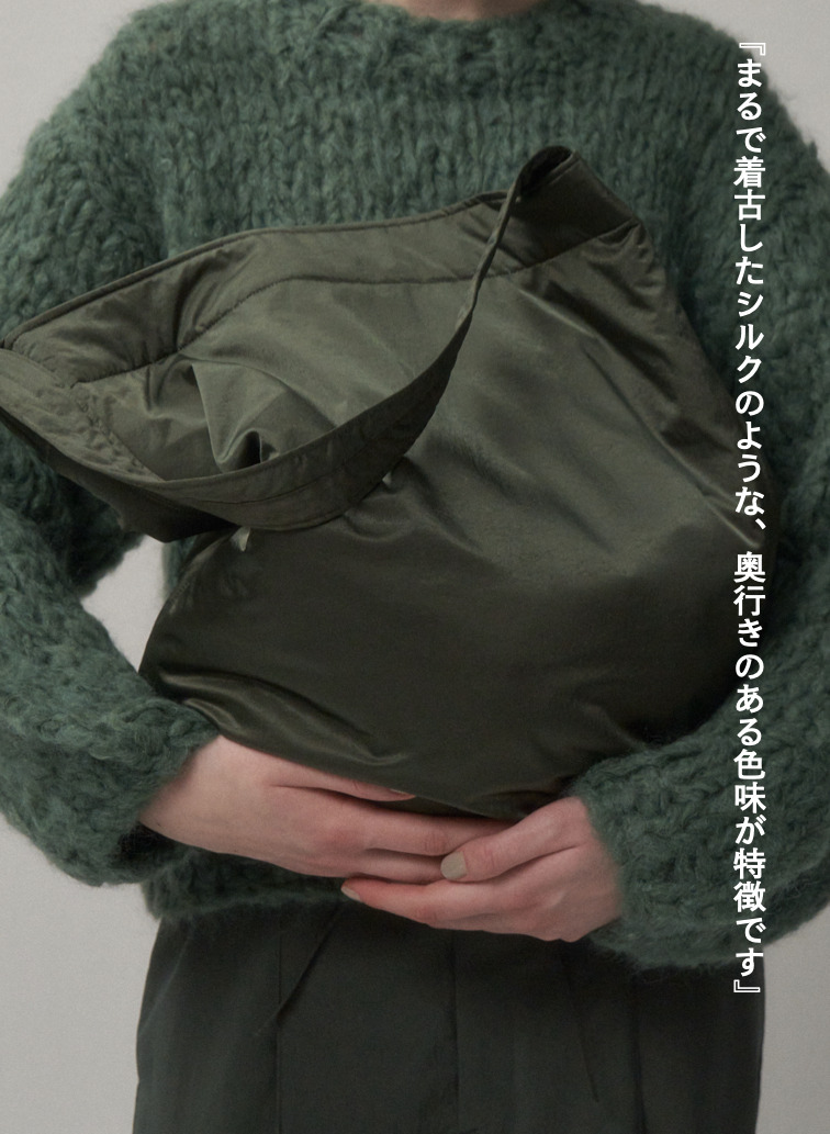フィブリルナイロンバッグ（ミディアム） / FIBRIL NYLON SATIN SMALL N BAG 詳細画像 Khaki 5