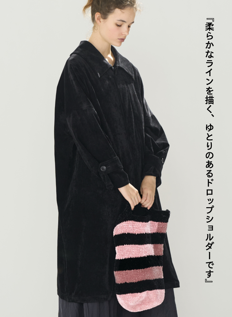 ベロアロングコート / Roun Collar Coat 詳細画像 Black 2