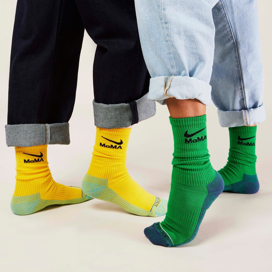 ＜Nike＞と＜MoMA＞のコラボレーションソックス