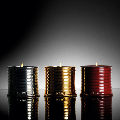 《ロエベ パルファム》の新作 見た目も香りも豪華なキャンドル。