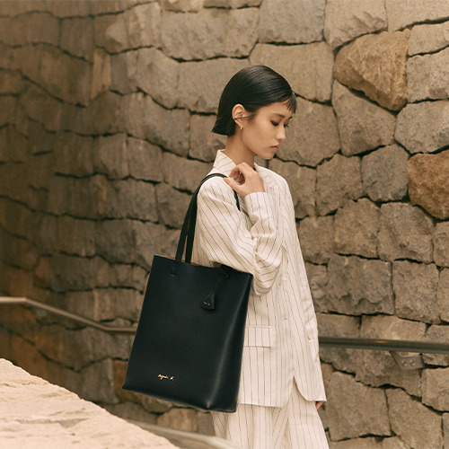 《アニエスべー》で欲しいエレガントなトートバッグ。