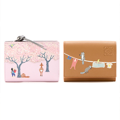 《ロエベ》と《スナ・フジタ》の幻想的な世界がウォレットに。