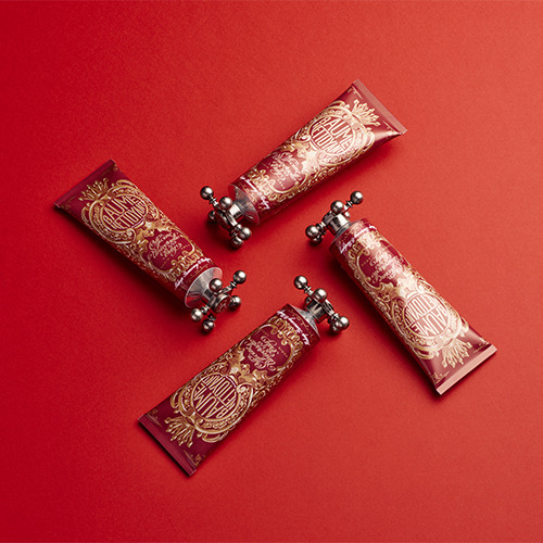 自然由来のクレンジングバームで美しいお肌を手に入れよう。